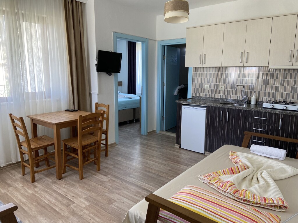 Зейтинликой: Azra Apart & Otel