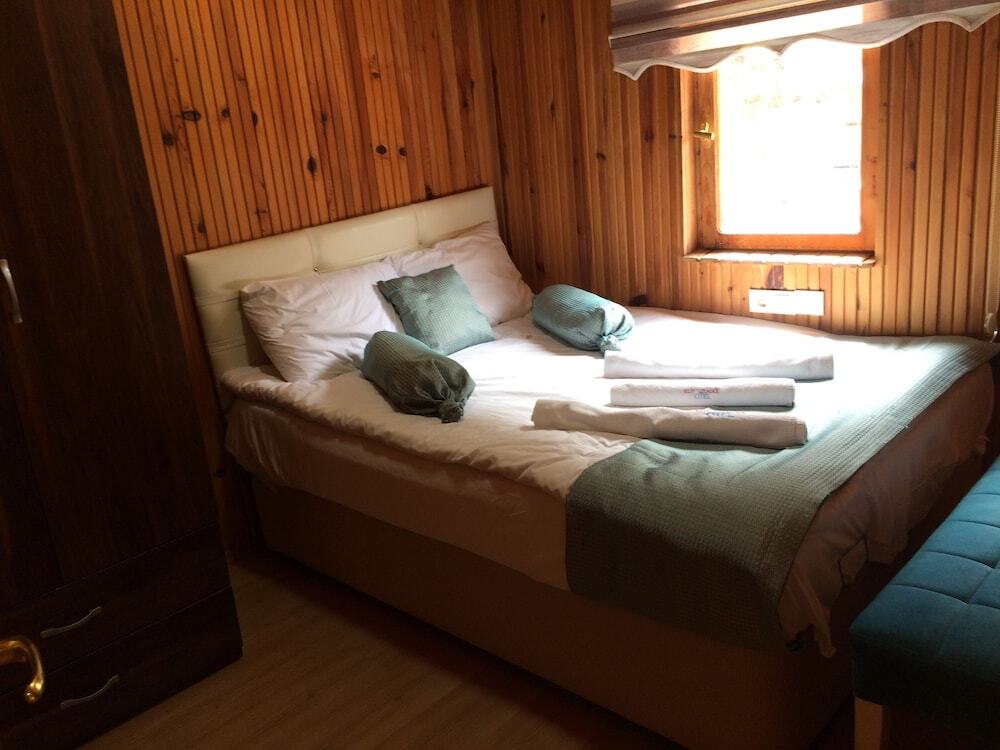 Узунгёль: Elit Uzungöl Otel