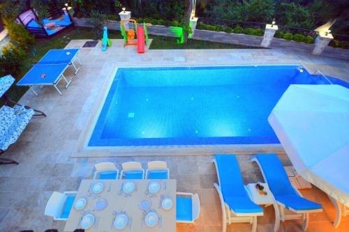 Исламлар: Villa Zara