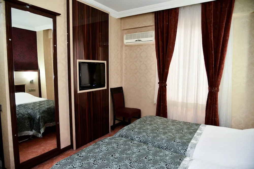 Мерсин: Gondol Hotel