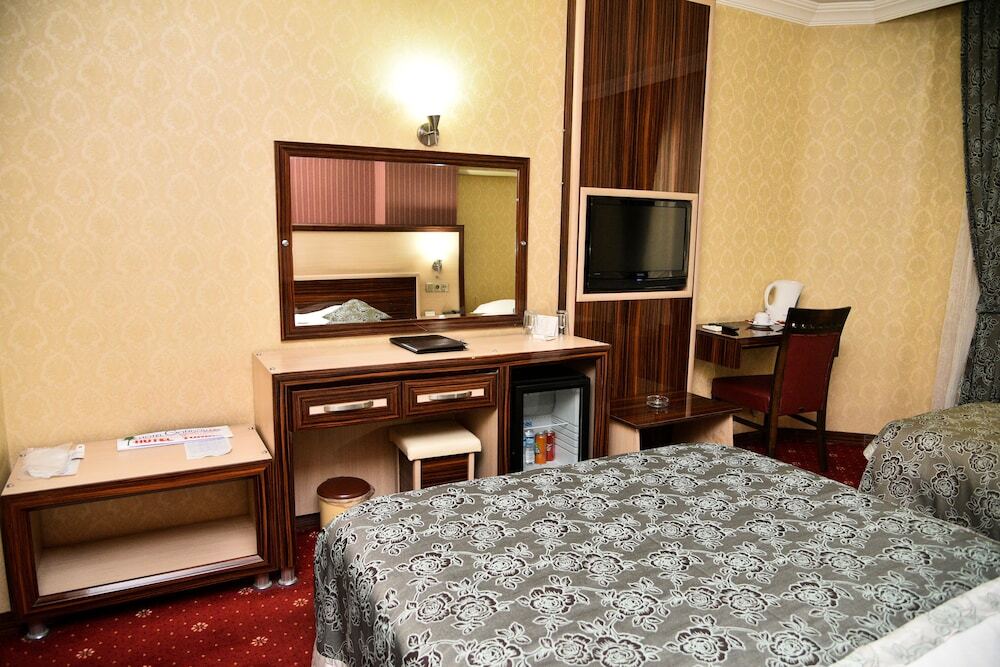 Мерсин: Gondol Hotel