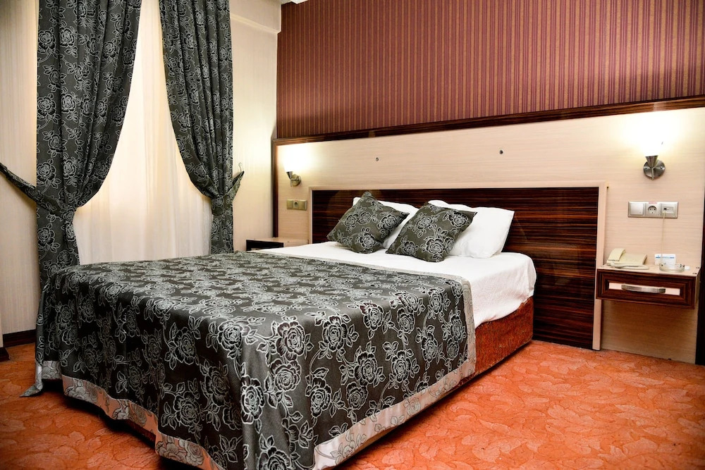 Мерсин: Gondol Hotel
