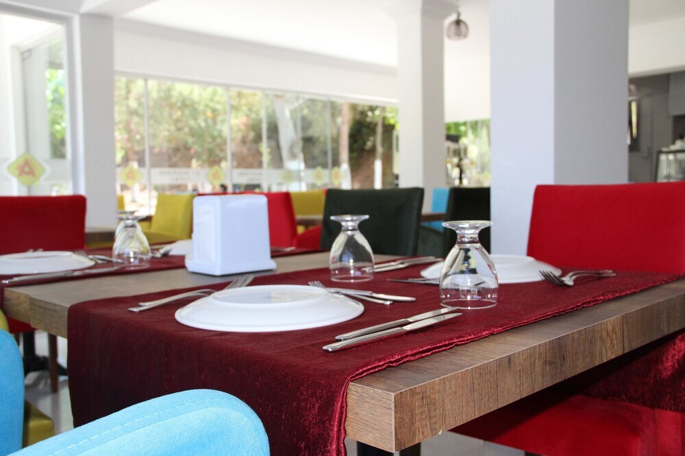 Капикири: Aelbistan Otel