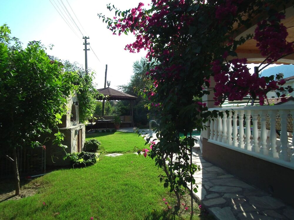 Дальян: Villa Aleyna