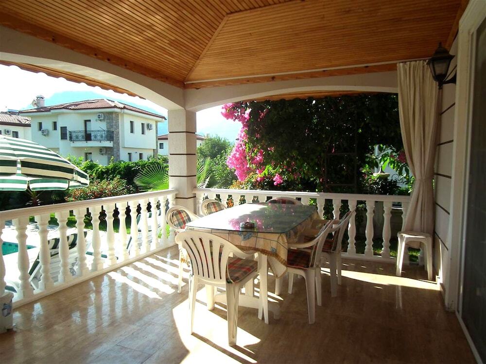 Дальян: Villa Aleyna