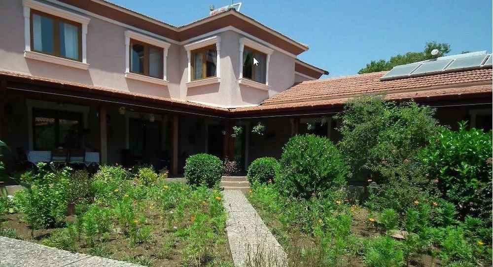 Дальян: Villa Minta