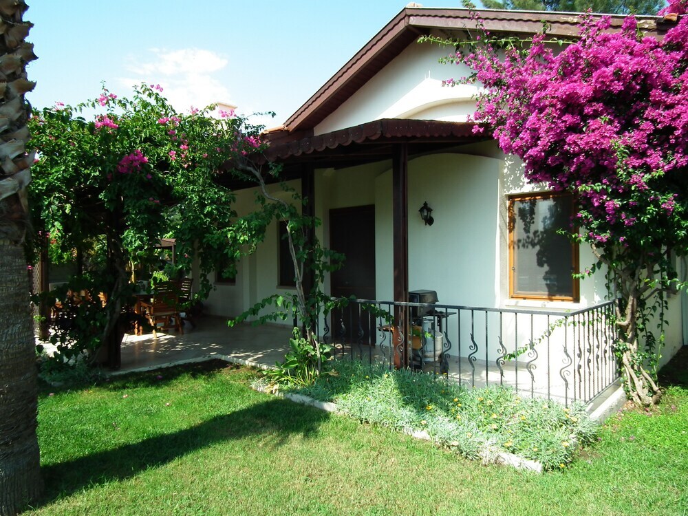 Дальян: Villa Lale