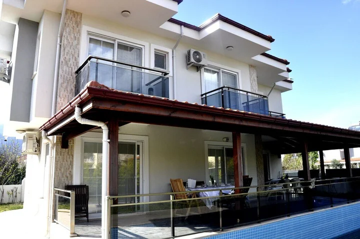 Дальян: Villa Zehra
