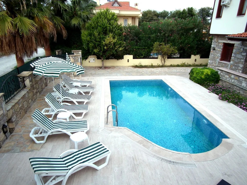 Дальян: Villa Celik