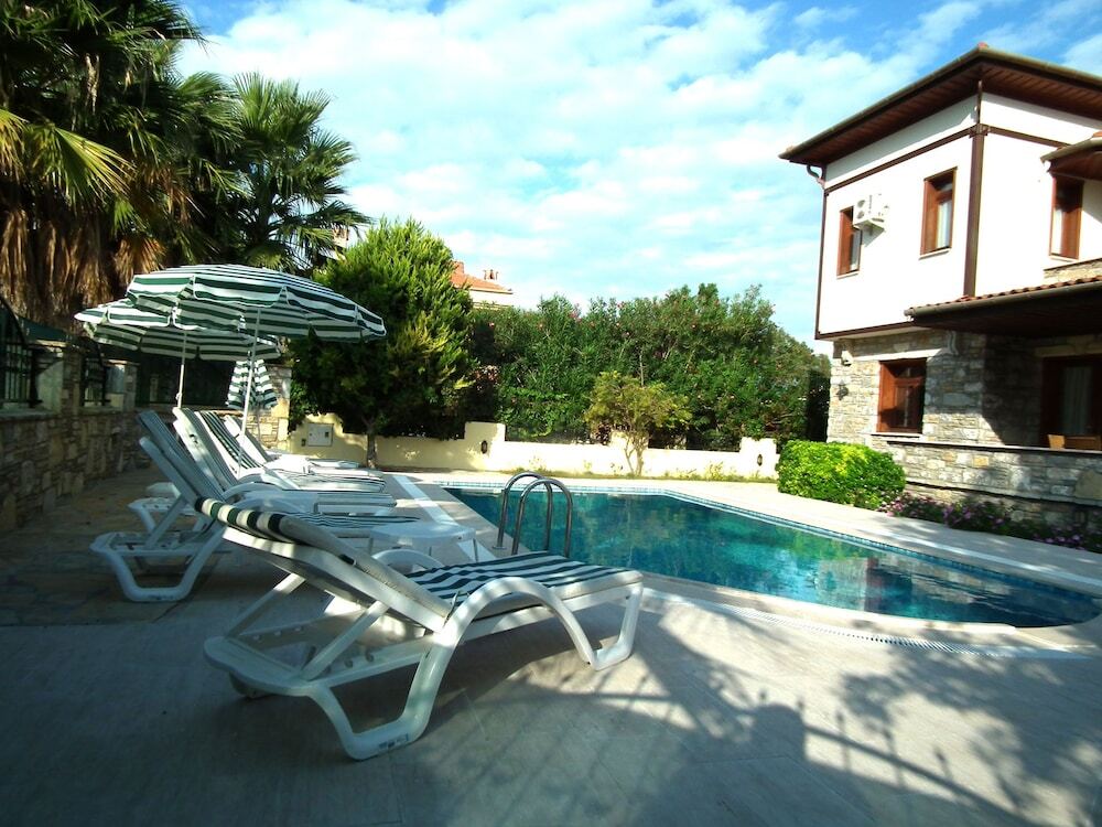 Дальян: Villa Celik