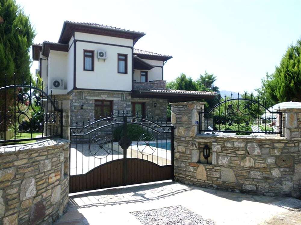 Дальян: Villa Celik