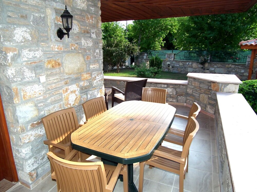 Дальян: Villa Celik