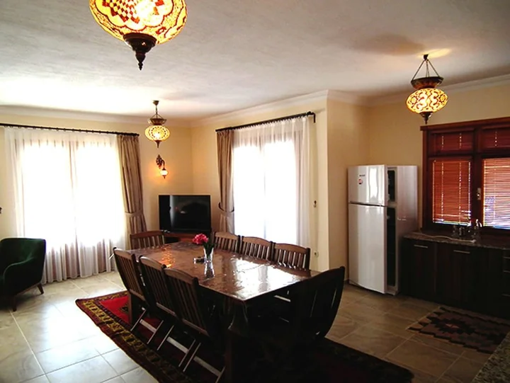 Дальян: Villa Celik