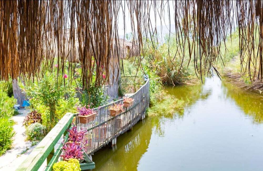 Дальян: Kingfisher Cottage