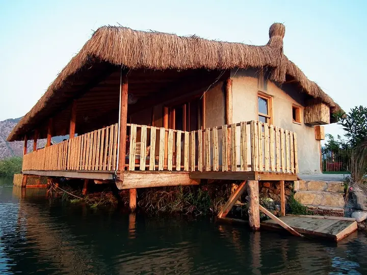 Дальян: Kingfisher Cottage