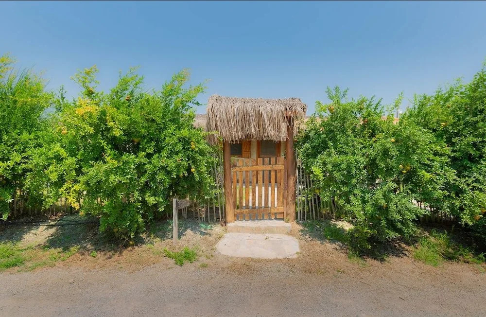 Дальян: Kingfisher Cottage