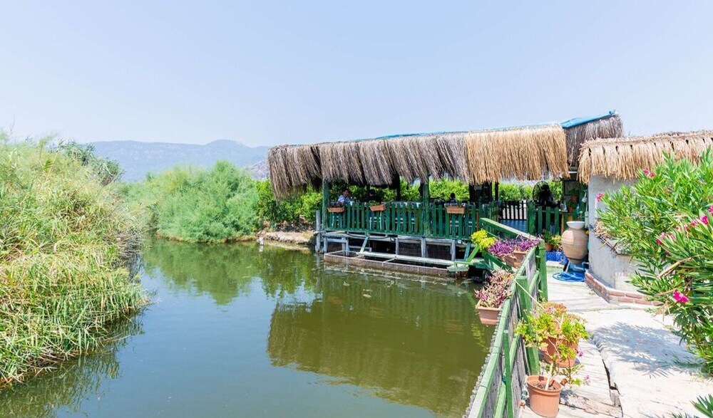 Дальян: Kingfisher Cottage