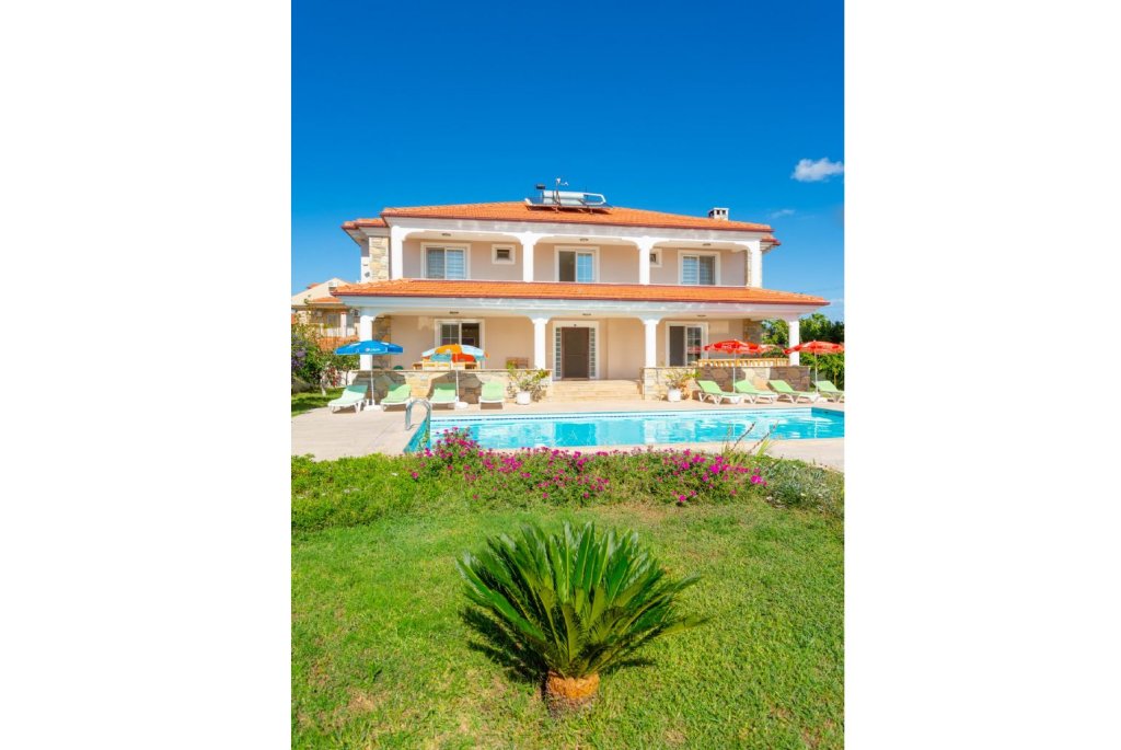 Дальян: Villa Kubra