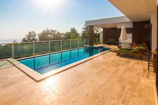 Исламлар: Villa Sude