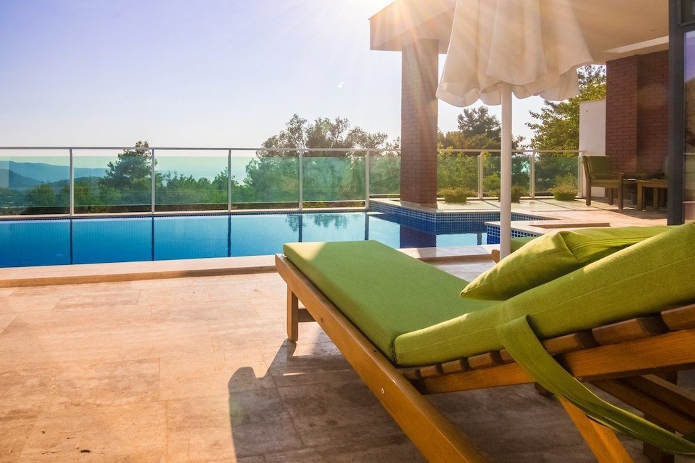 Исламлар: Villa Sude