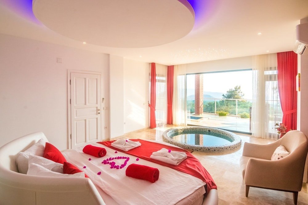 Исламлар: Villa Sude