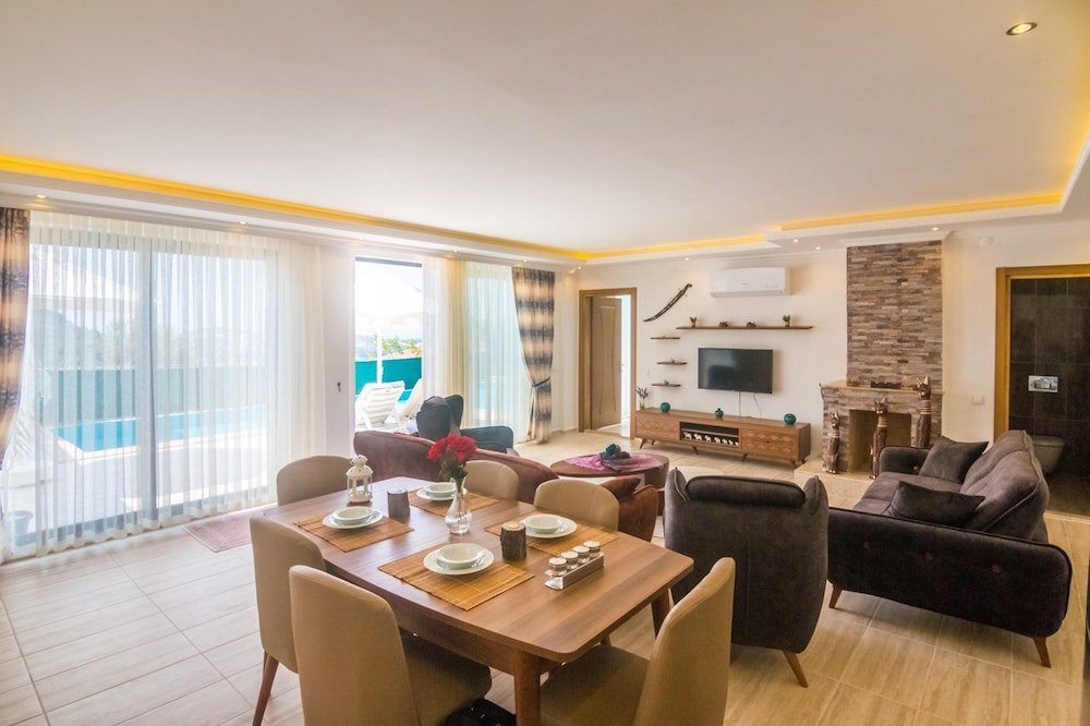 Исламлар: Villa Gulay