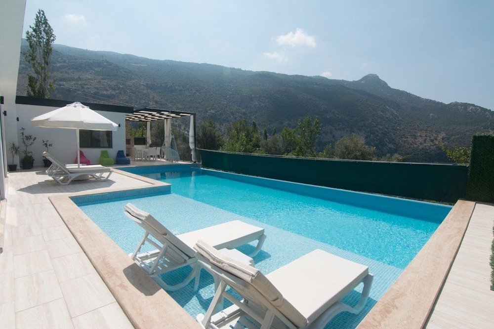 Исламлар: Villa Gulay