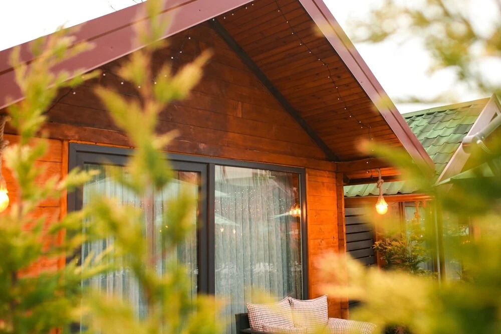 Янык: Adesa Bungalow Hotel