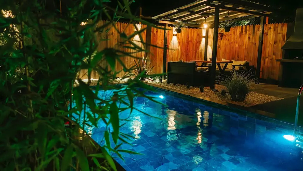 Янык: Adesa Bungalow Hotel