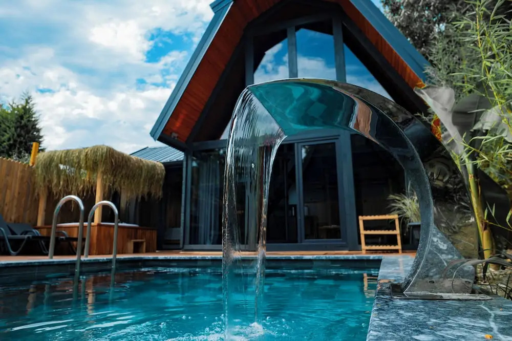 Янык: Adesa Bungalow Hotel