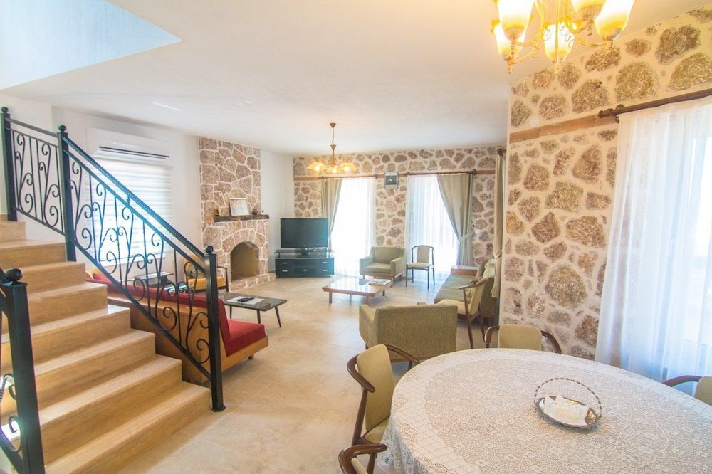 Исламлар: Villa Simay