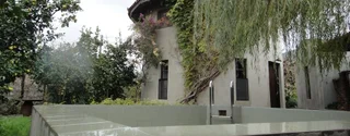 Дальян: The Round House
