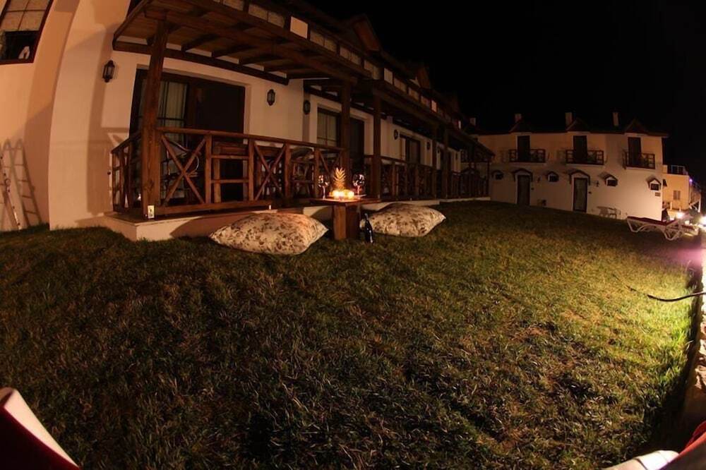Карабурун: Karaburun Mimoza Apart Hotel