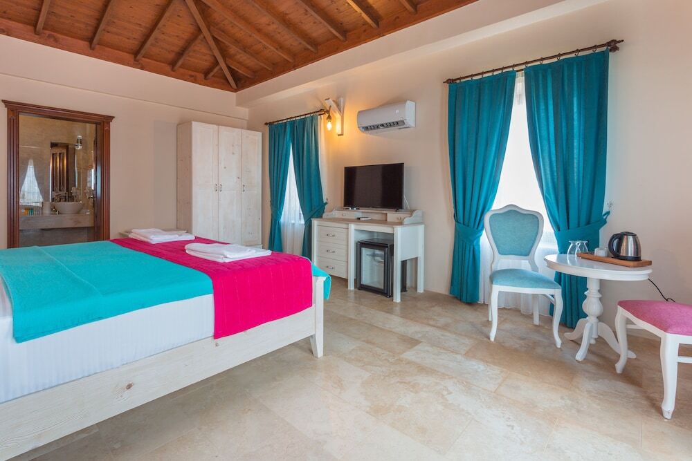 Каш: Hillcity Hotel - Adults Only