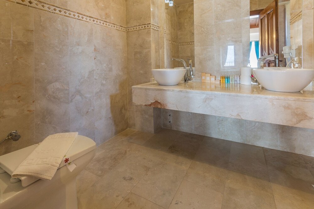 Каш: Hillcity Hotel - Adults Only