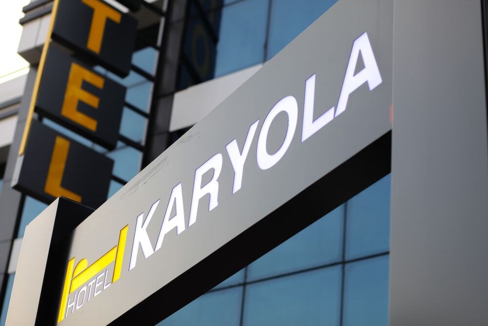 Гебзе: Karyola Otel - Caters to Men