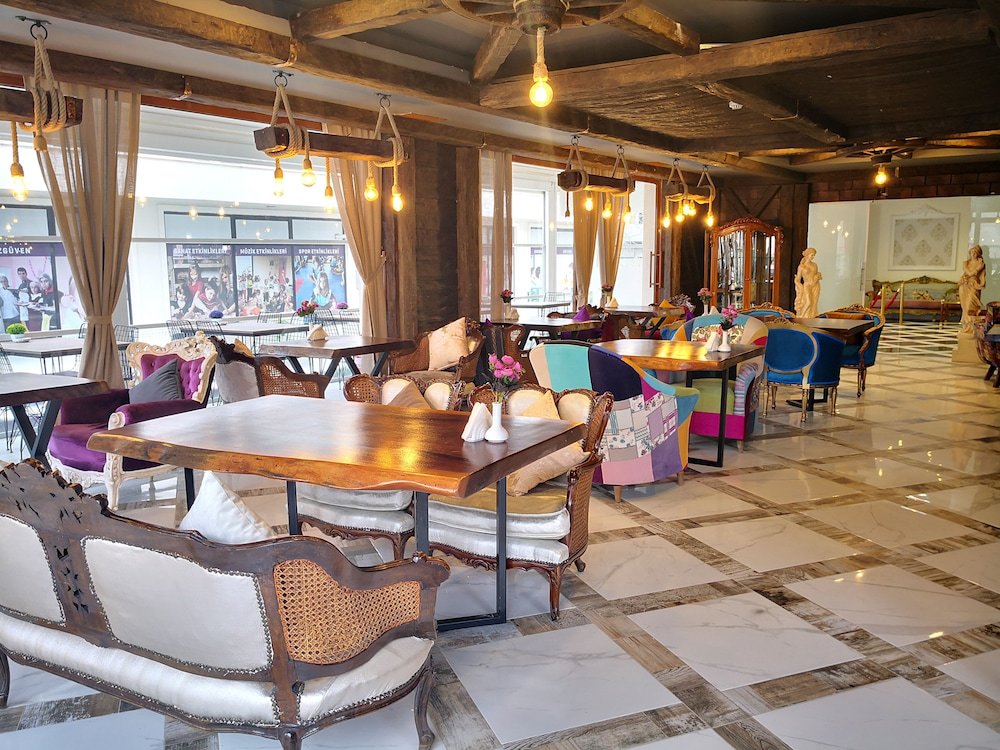 Гёльджюк: La Rossa Boutique Hotel