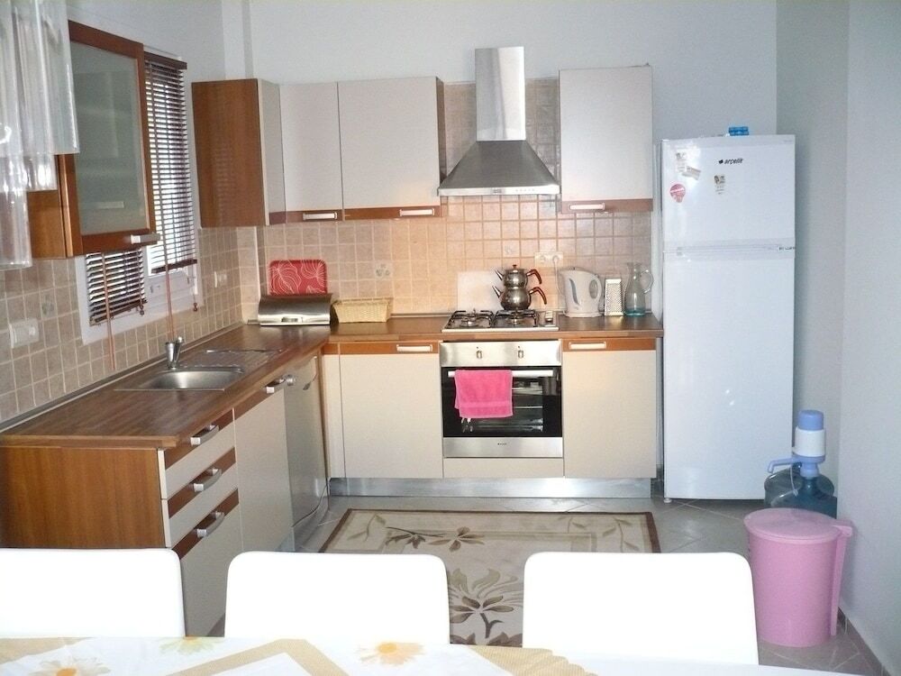 Яликавак: Important Group Villa Amber