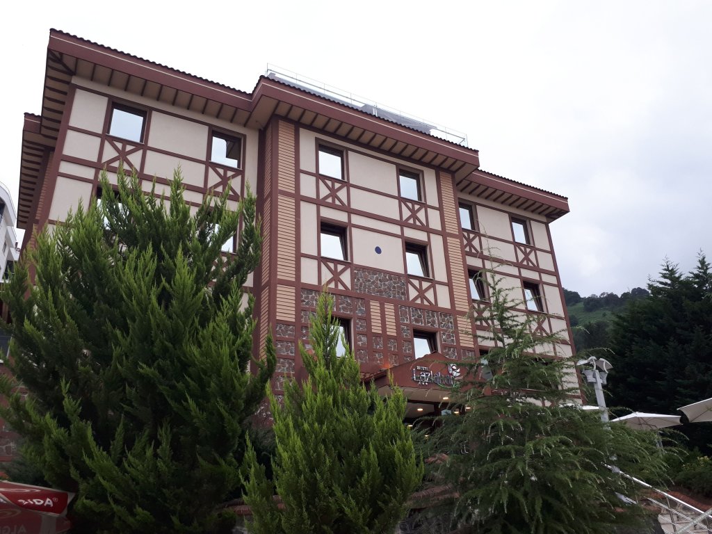 Кайели: Hotel Lazlakar