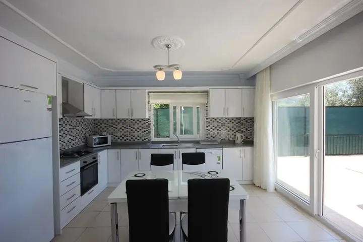 Исламлар: Villa Heves