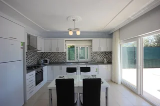 Исламлар: Villa Heves