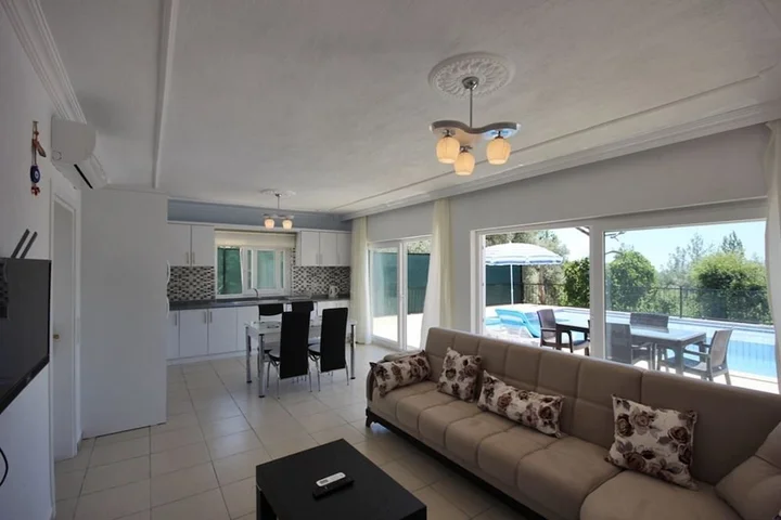 Исламлар: Villa Heves