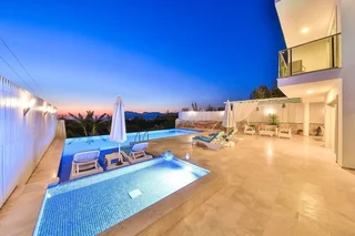 Исламлар: Villa Gunbatimi