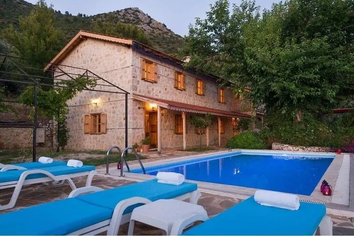 Исламлар: Villa Drew