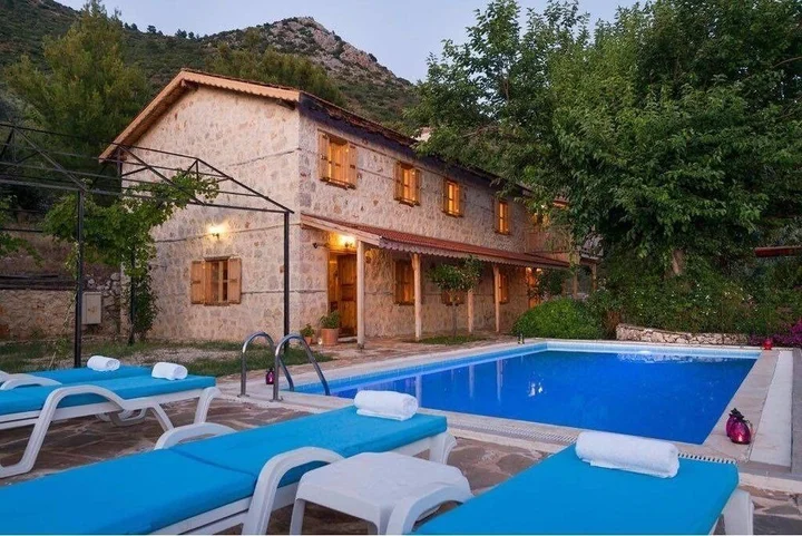 Исламлар: Villa Drew