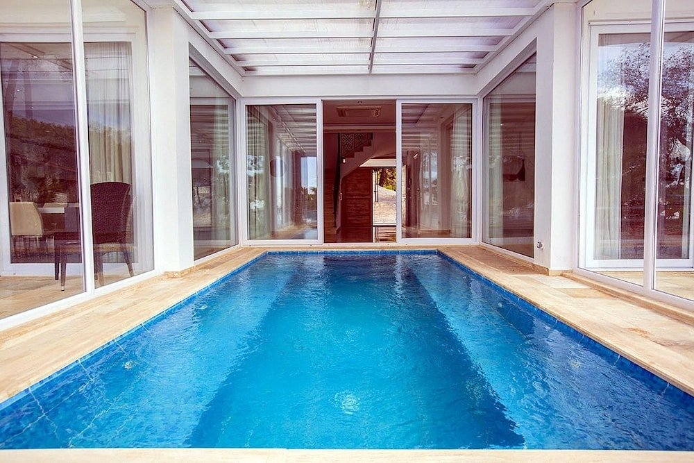 Исламлар: Villa Serenity