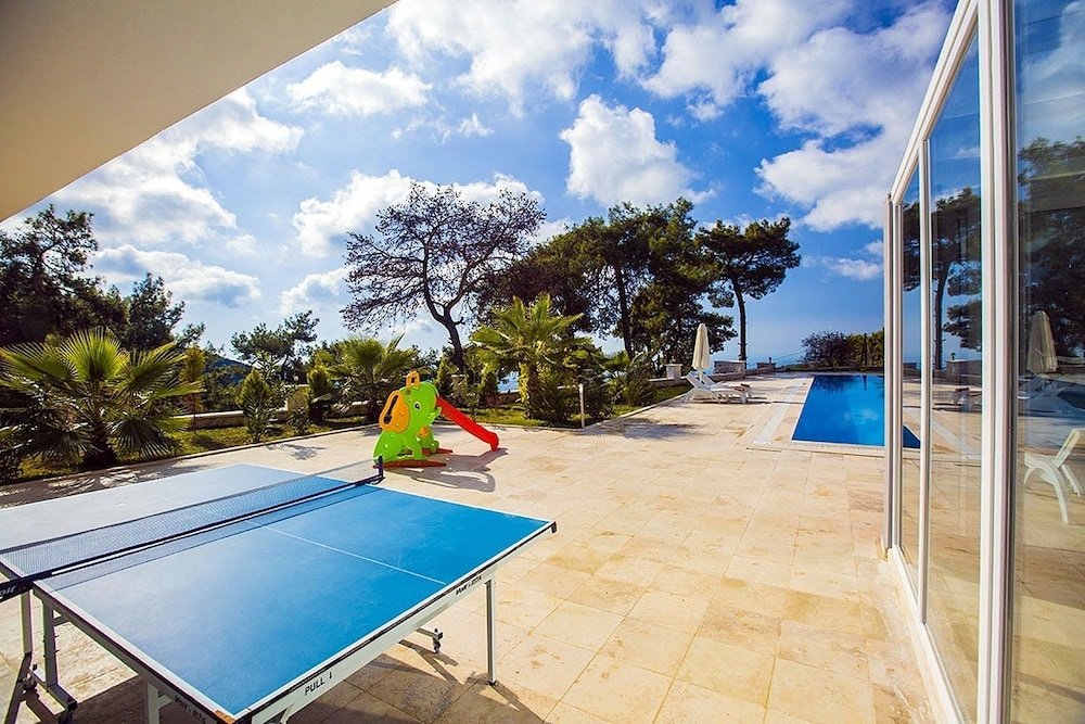 Исламлар: Villa Serenity