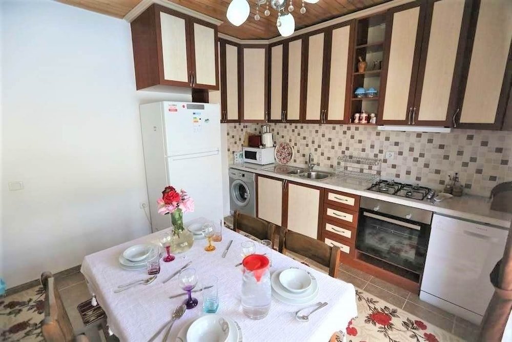 Исламлар: Villa Gulcan