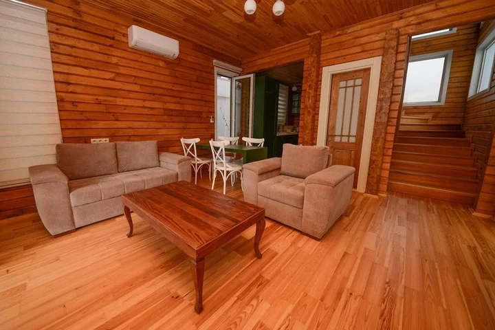 Исламлар: Villa Elay