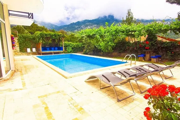 Исламлар: Villa Orkide